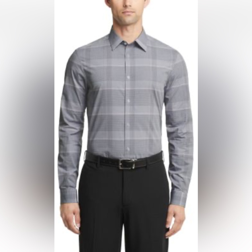 Calvin Klein Men’s Extra Slim Fit Stain Shield Dress Shirt Size M